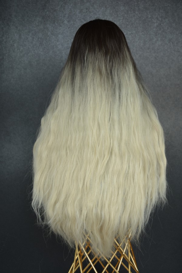 Siyah Platin Ombreli Fiber Sentetik Hafif Dalgalı Peruk